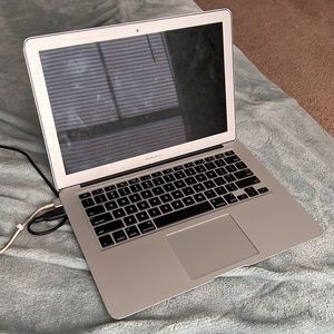 Selling my MacBook Air 13in 2015